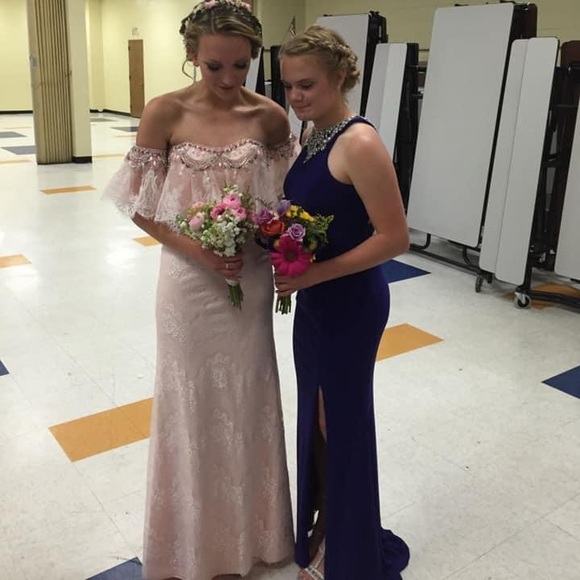 Prom Dress - Picture 2 of 5